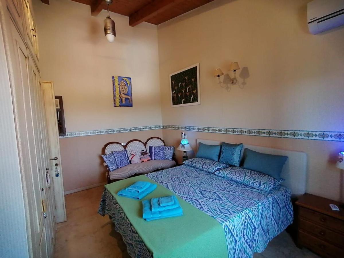 Orange Bed & Breakfast *