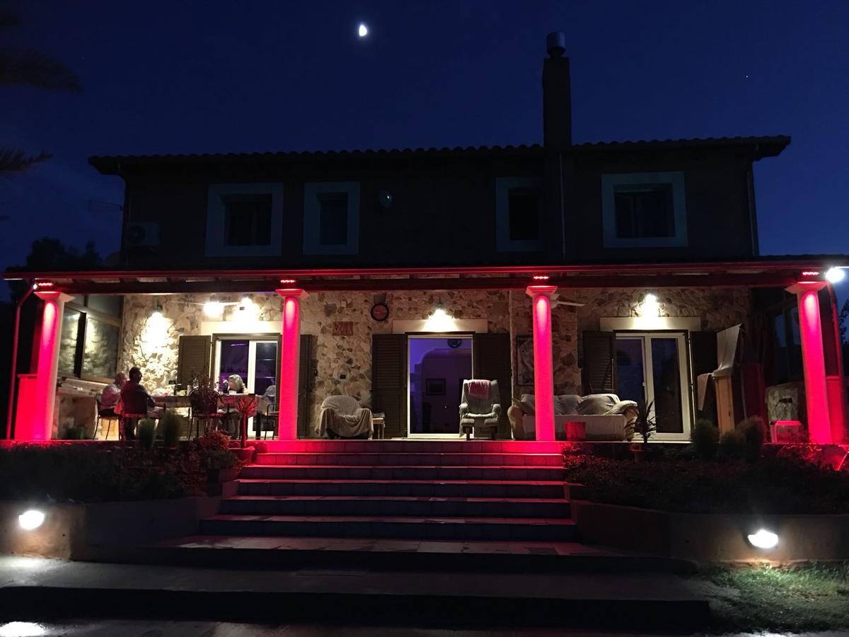 Bed & Breakfast Orange *